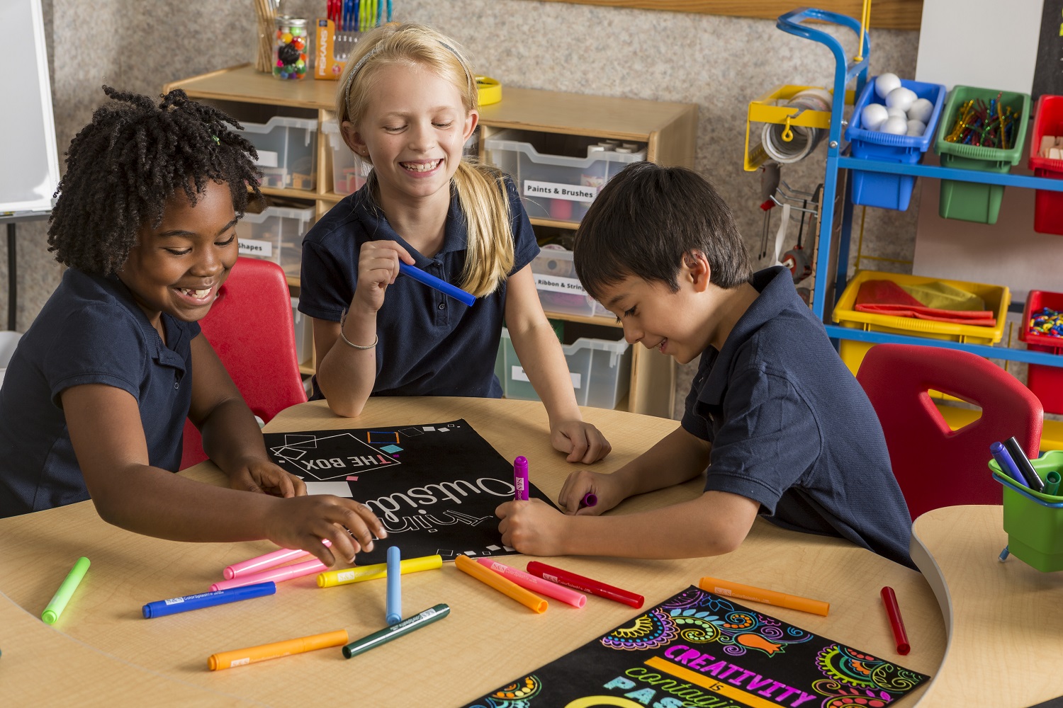 Collaborative art craft kits