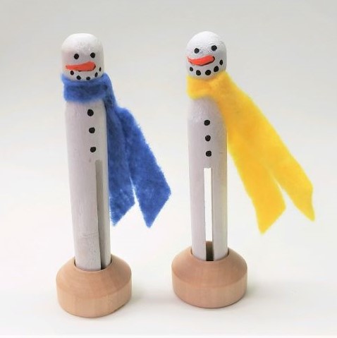 Easy DIY Doll Pin Snowmen