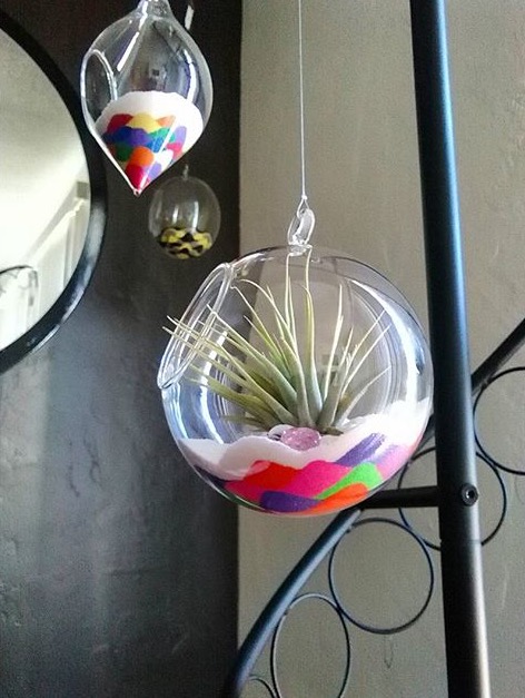 How to Create a Colorful Indoor Sand Garden Terrarium
