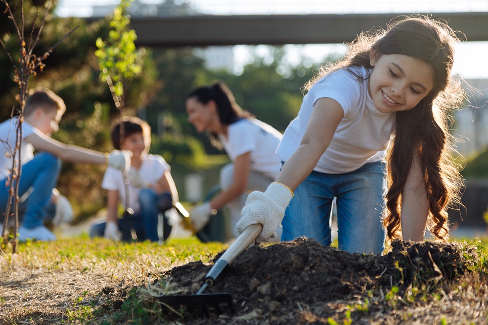 Educational Earth Day Activities for Kids – Planting & Recycling