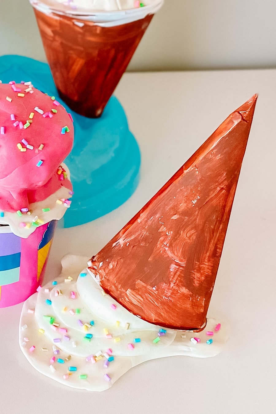 Ice cream sculpture